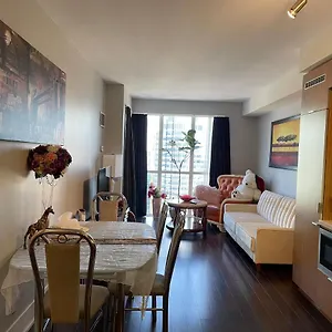 Luxury With Cn Tower View Toronto